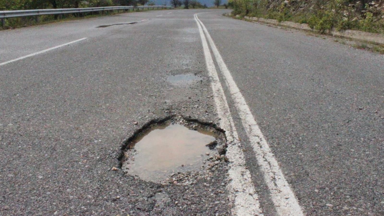 Μπορώ να αποζημιωθώ για κακοτεχνίες στον δρόμο;